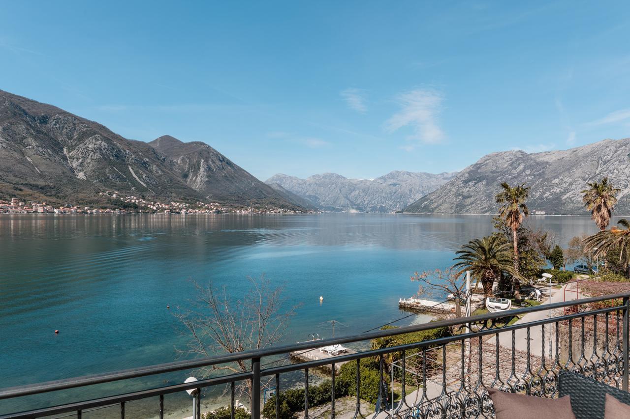 Apartments Miramar Kotor Exteriör bild