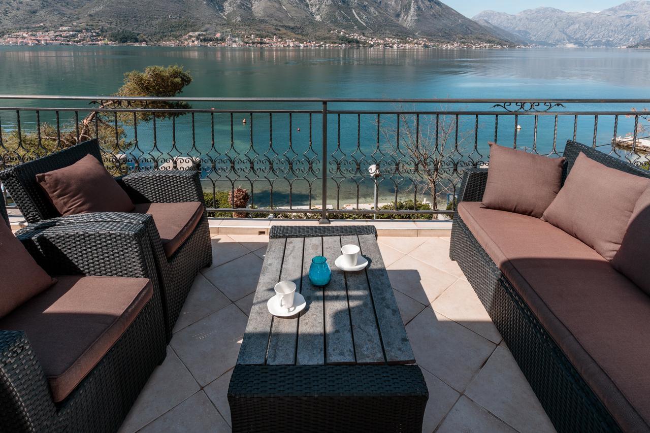 Apartments Miramar Kotor Exteriör bild