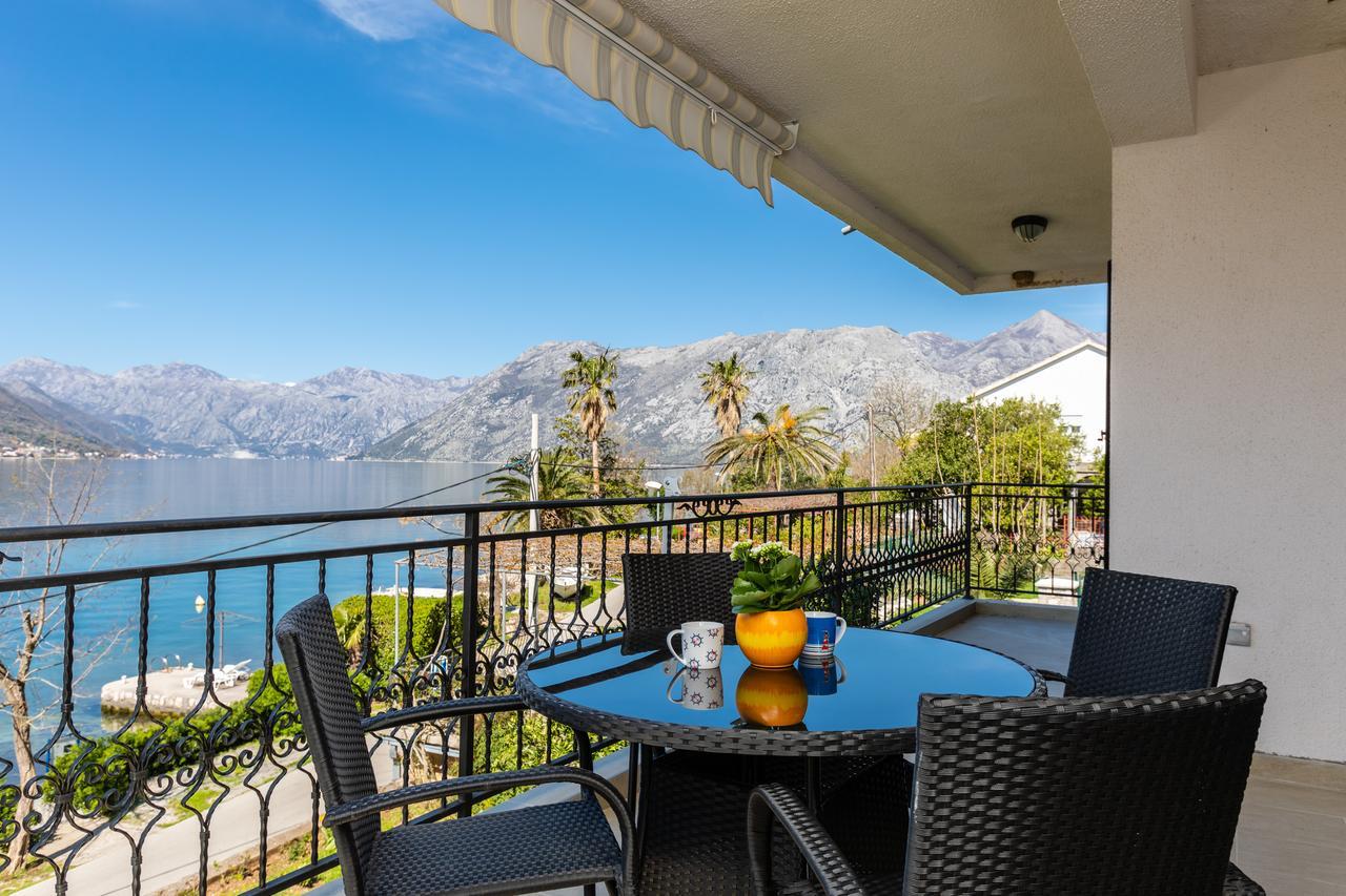 Apartments Miramar Kotor Exteriör bild