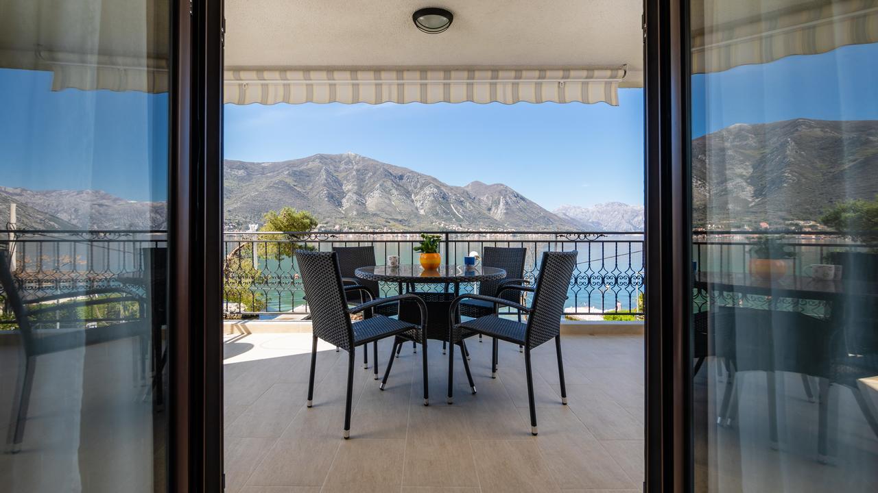 Apartments Miramar Kotor Exteriör bild